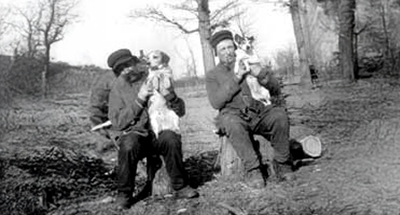 John Brown, a farmer living on Sunset Ridge Road, donated one-quarter of an acre of his land in 1878 to build Northfield’s first one-room school